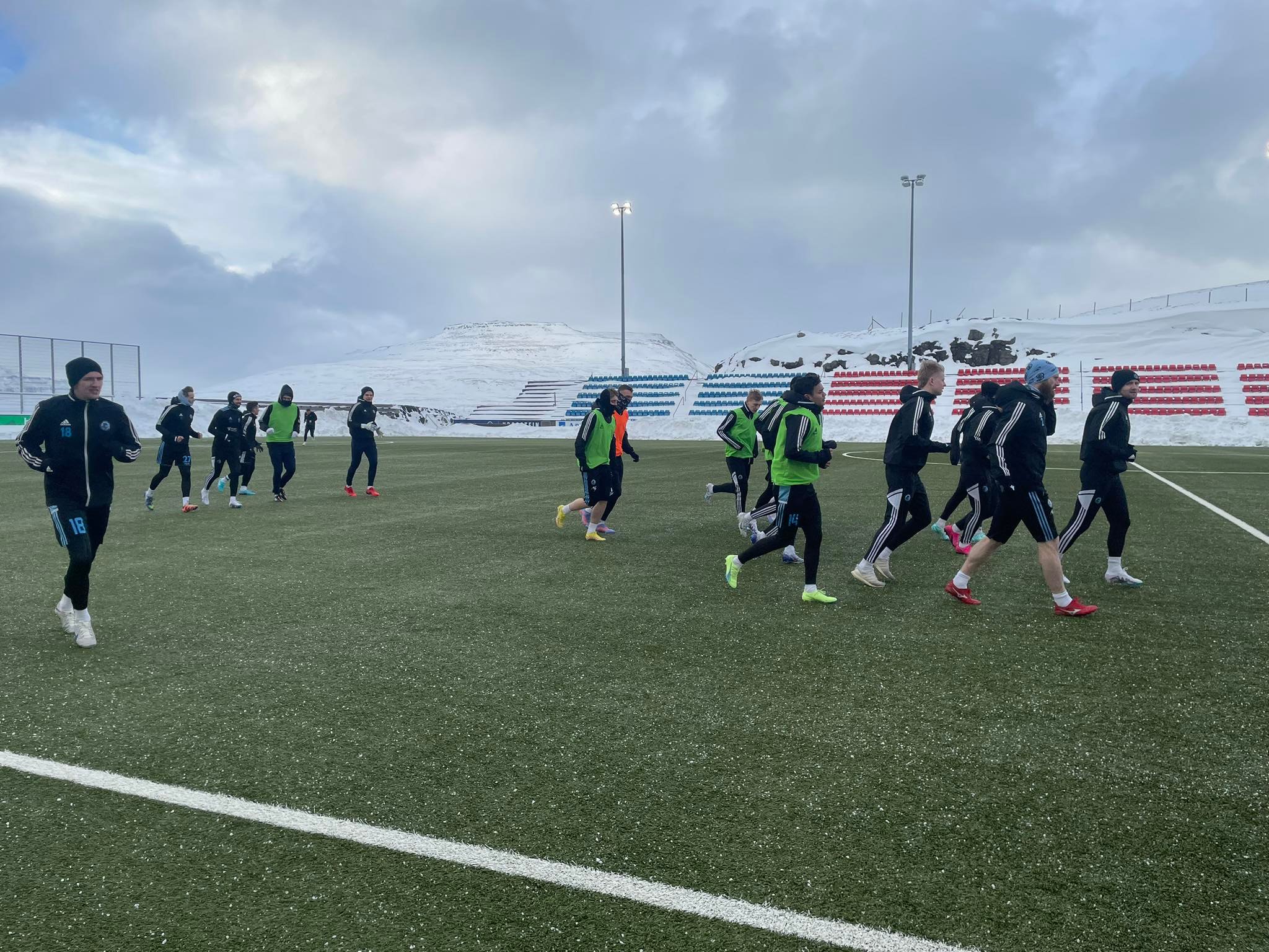 Víkingur venur á Svangaskarði