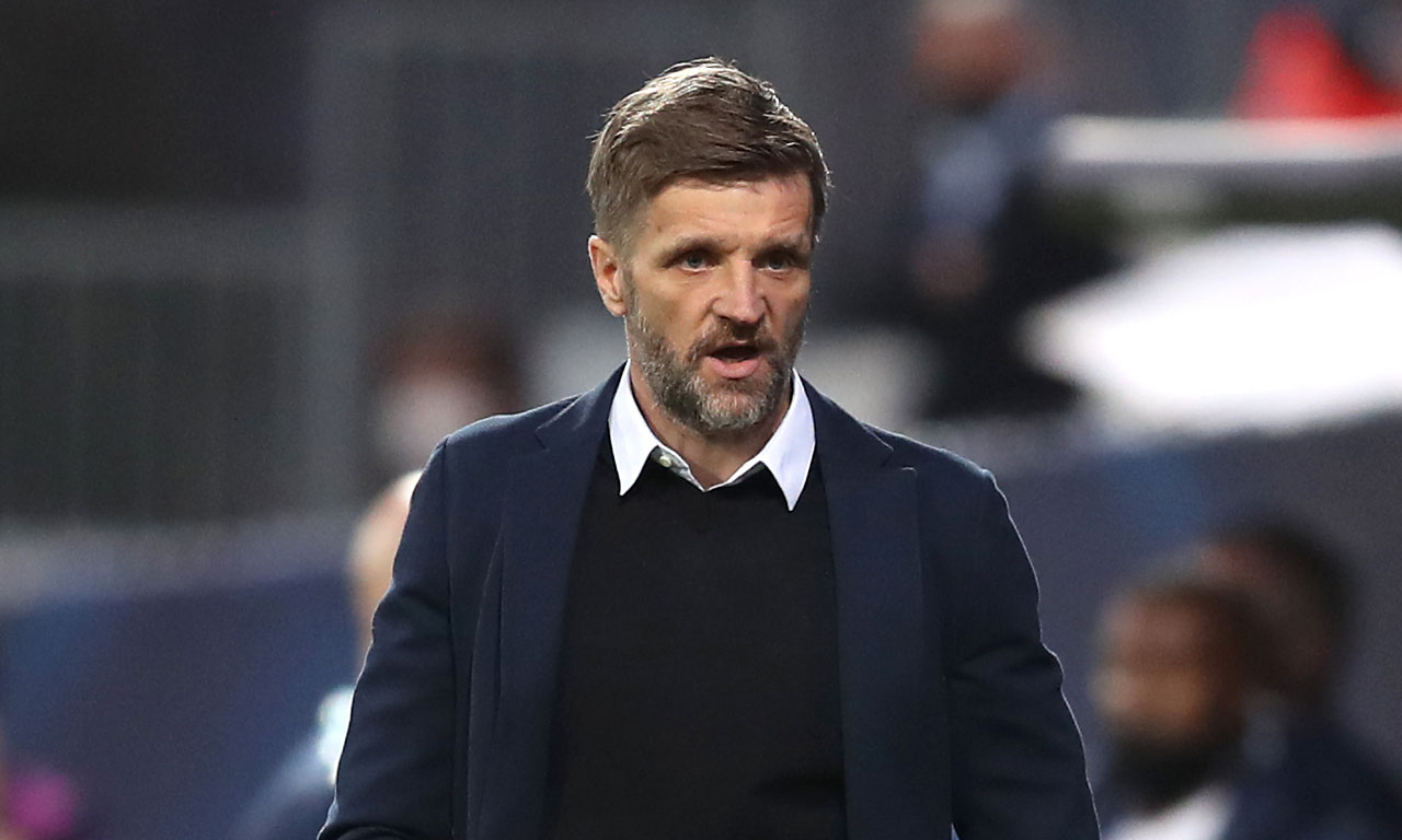 Portugal og Igor Biscan til Føroyar