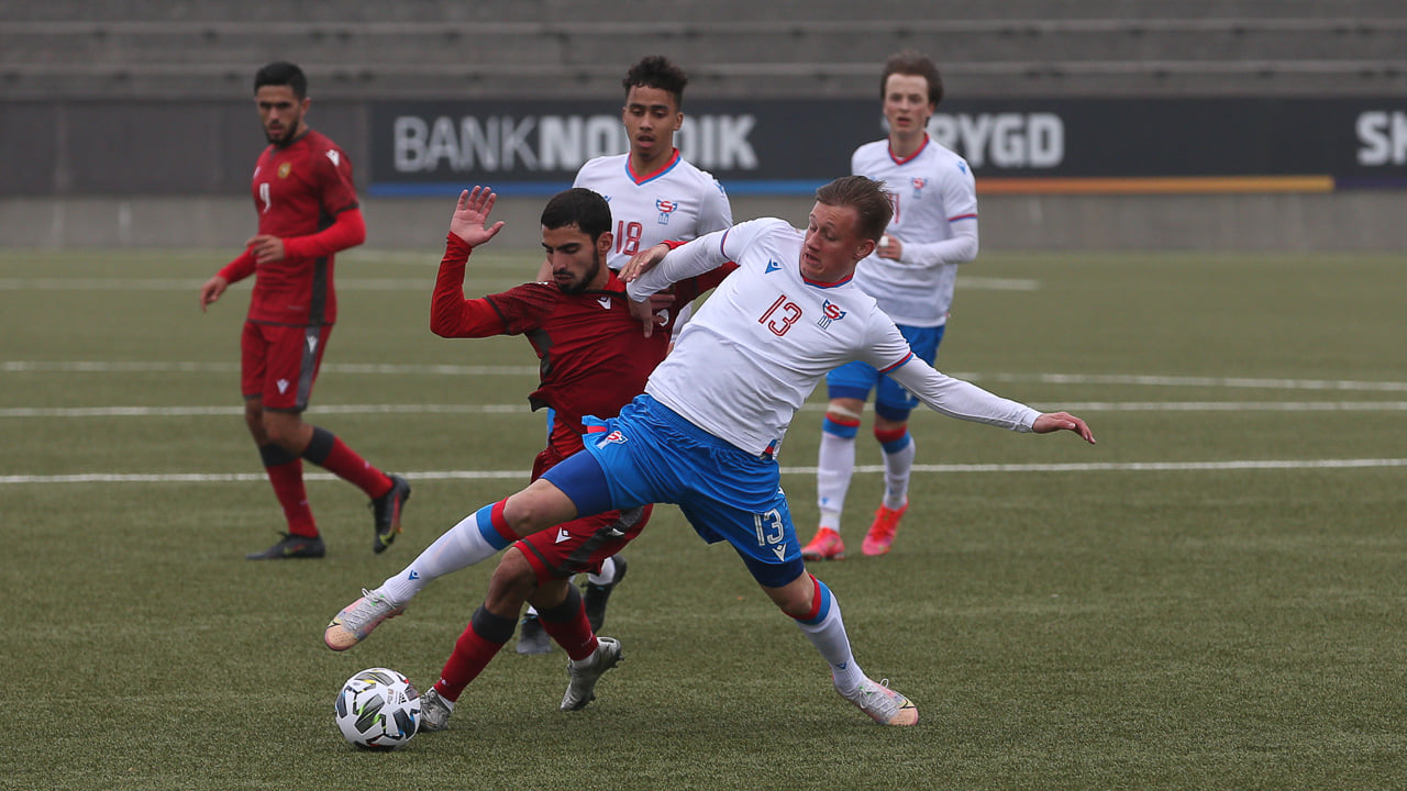 Áki Samuelsen skrivaði søgu sum yngsti leikarin á U21-landsliðnum nakrantíð