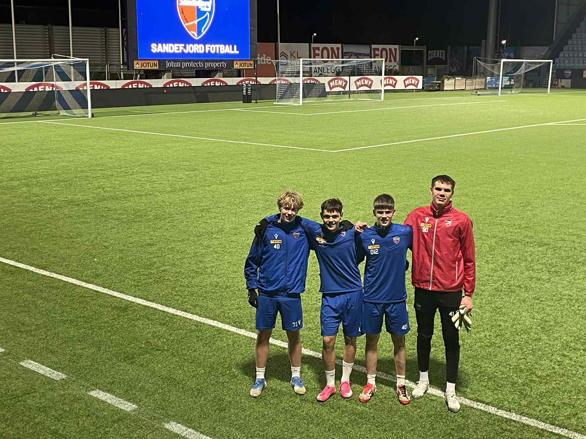 Fýra ungir føroyingar hava vant við Sandefjord hesa vikuna