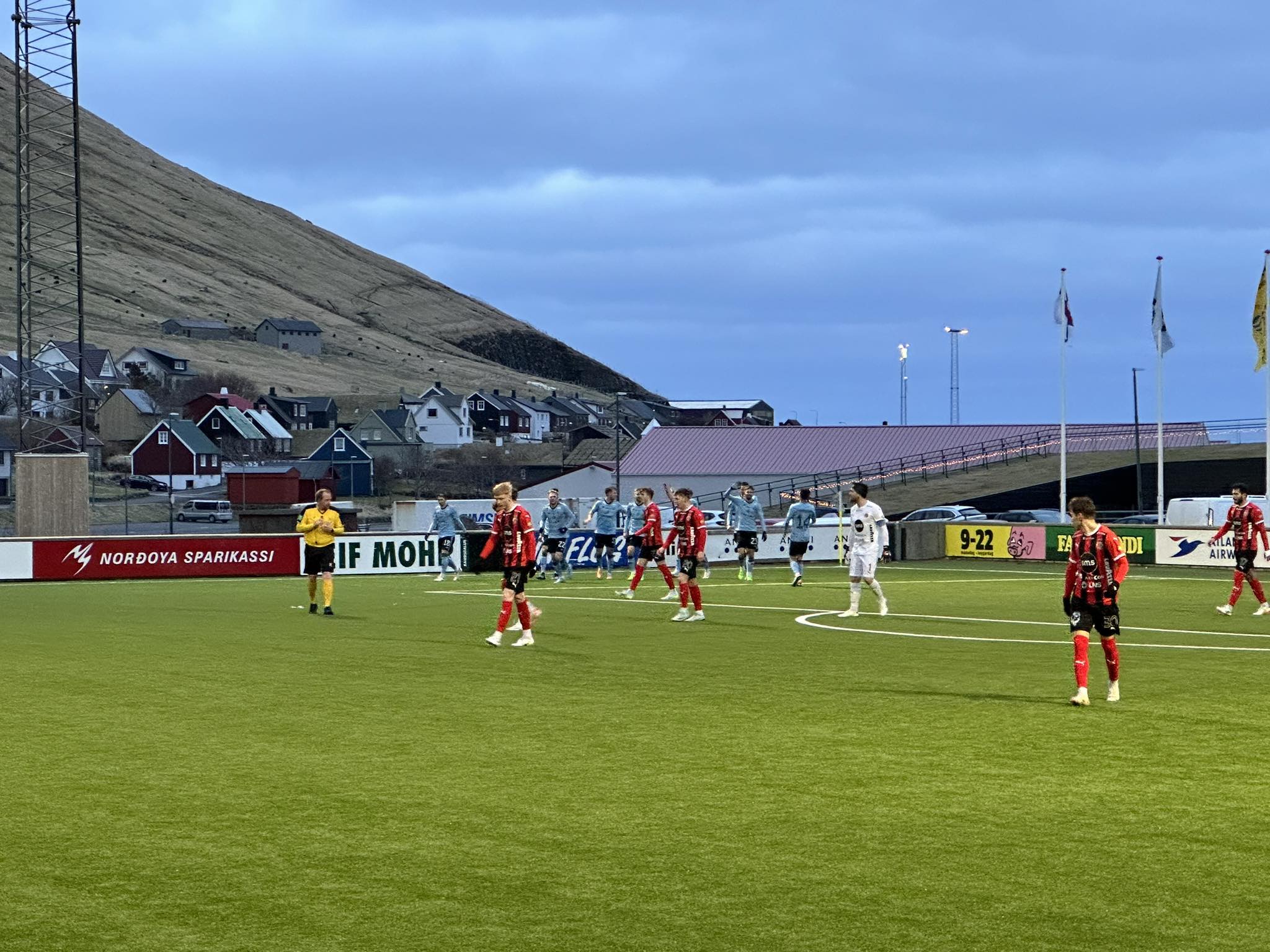 Víkingur hevur 102 av 105 stigum – KÍ hevur átta sigrar á rað