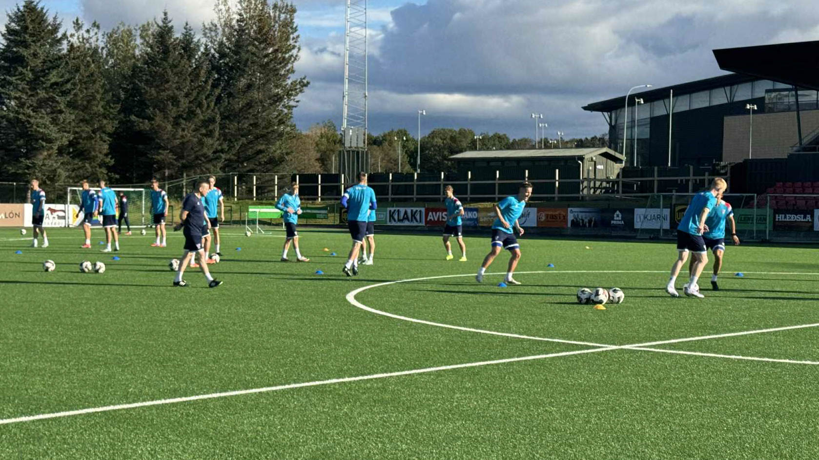 Føroyar hava fimm útisetar og Ísland 12 útisetar á U21-landsliðnum