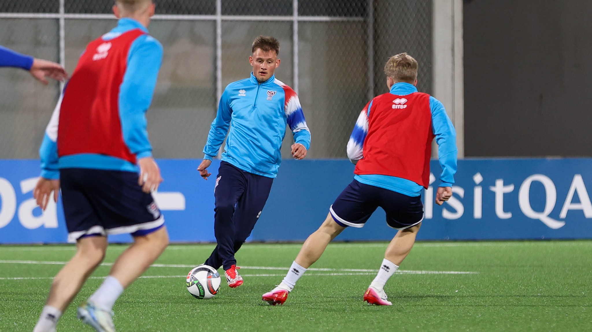 Frakland vitjar í dag