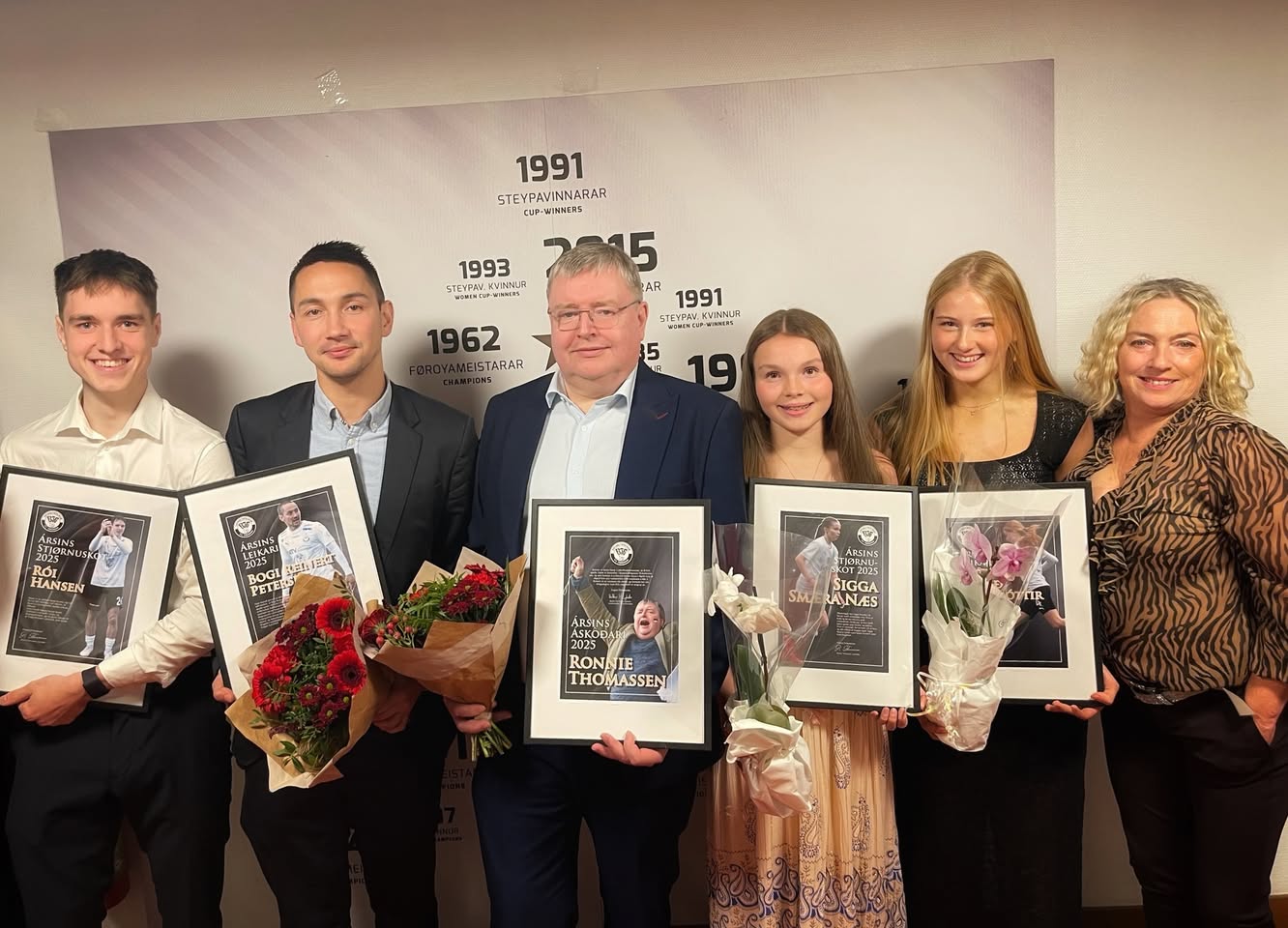 Hesi blivu ársins bestu hjá B36