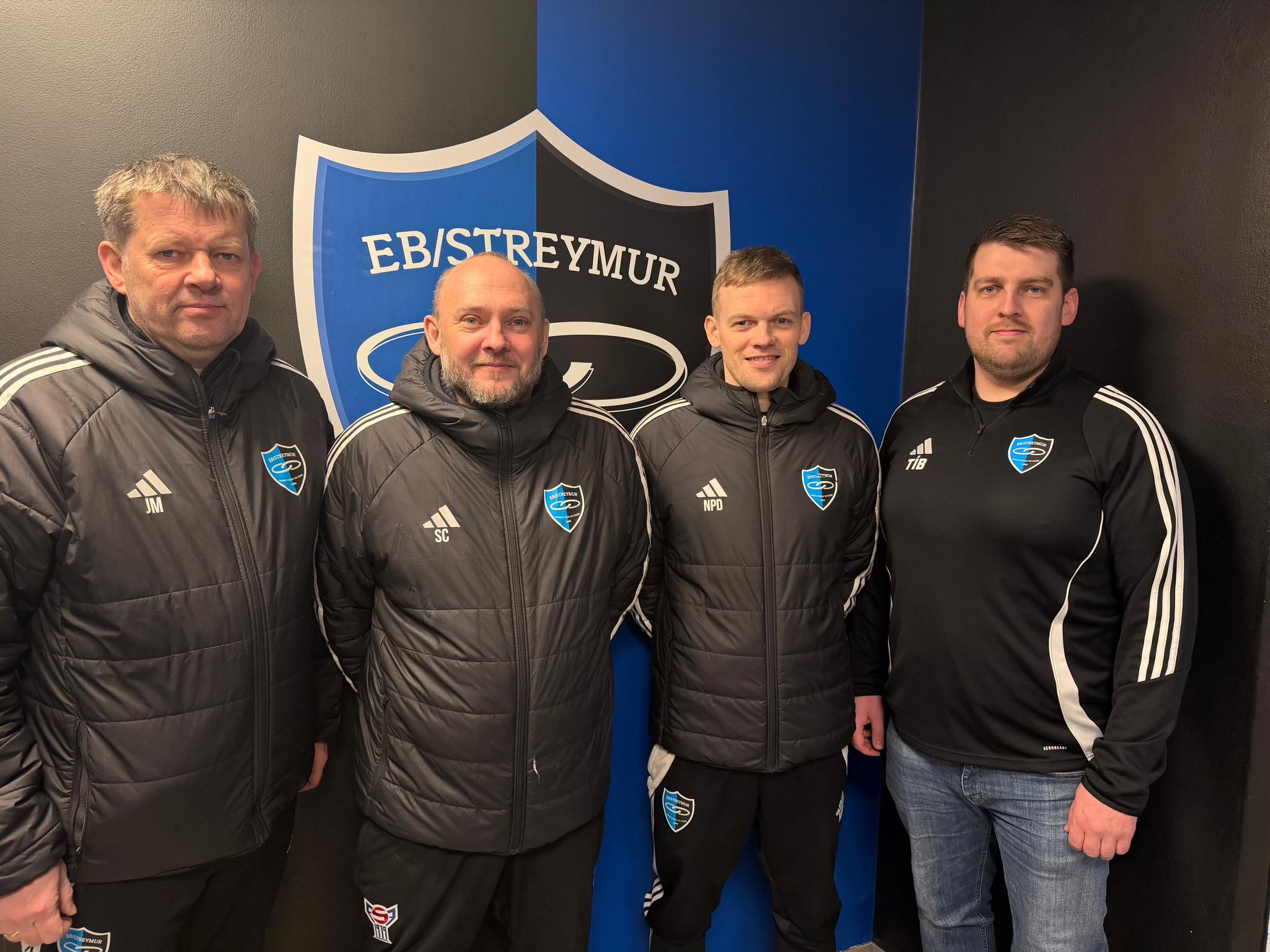 Venjaratoymið hjá EB/Streymi heldur fram