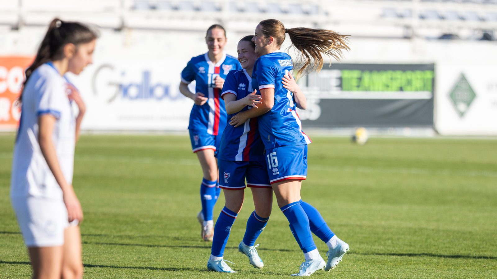 Í kvøld byrjar HM-undankappingin hjá kvinnum