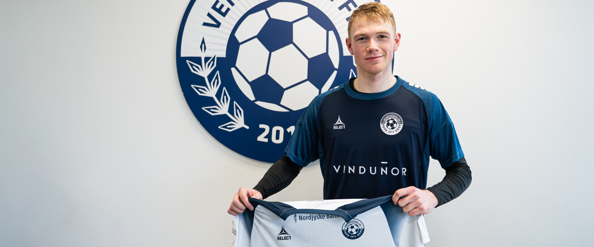 Ari Olsen hevur nú skrivað undir