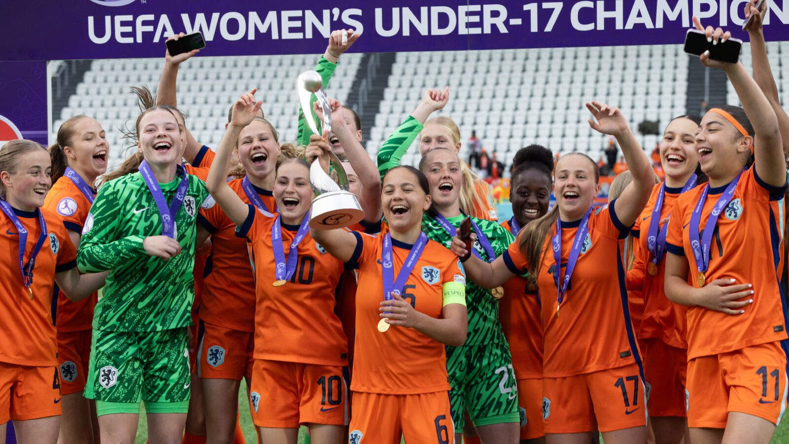 Holland fór við EM steypinum