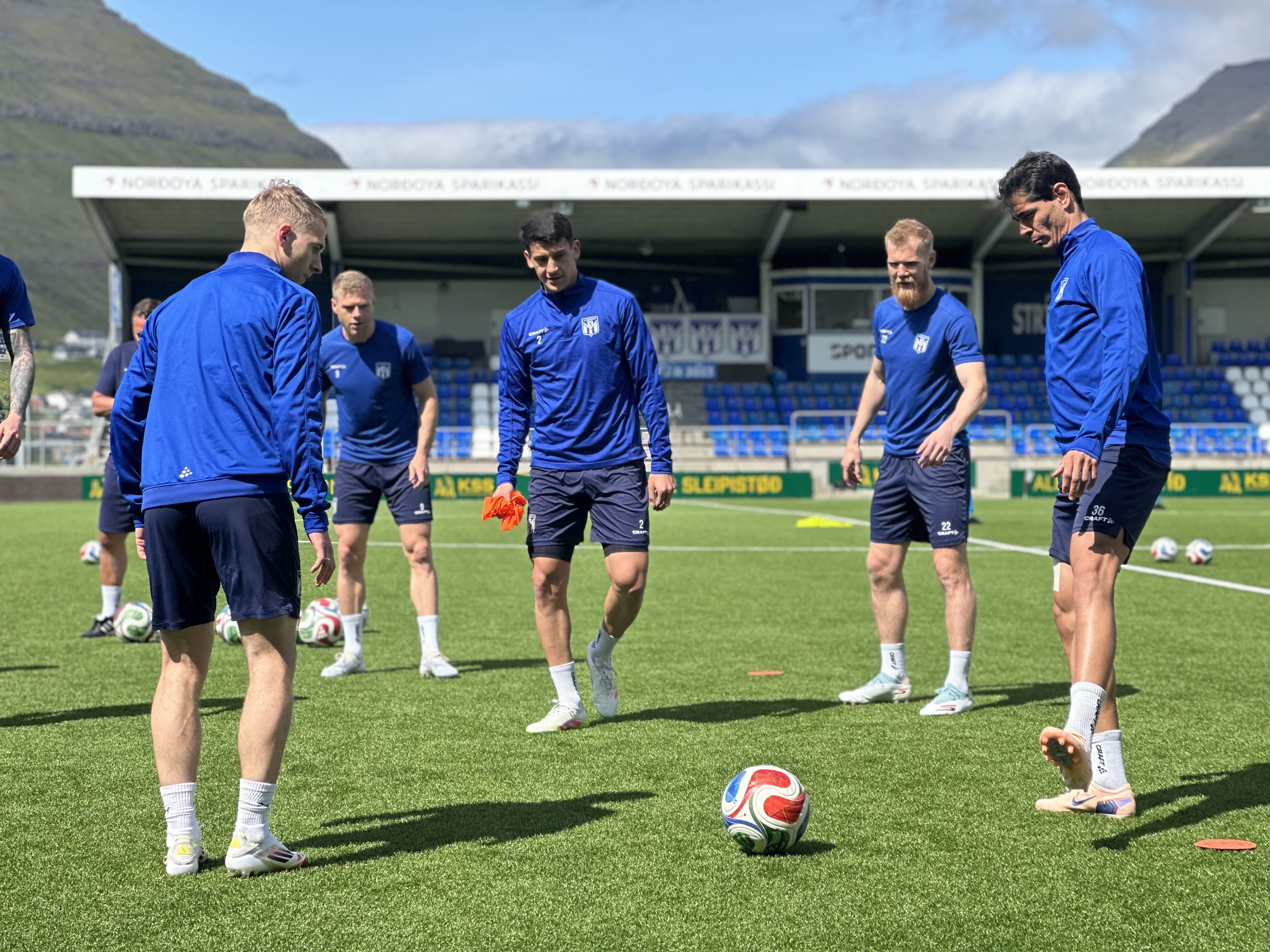 KÍ-leikararnir hava nógvar altjóða royndir
