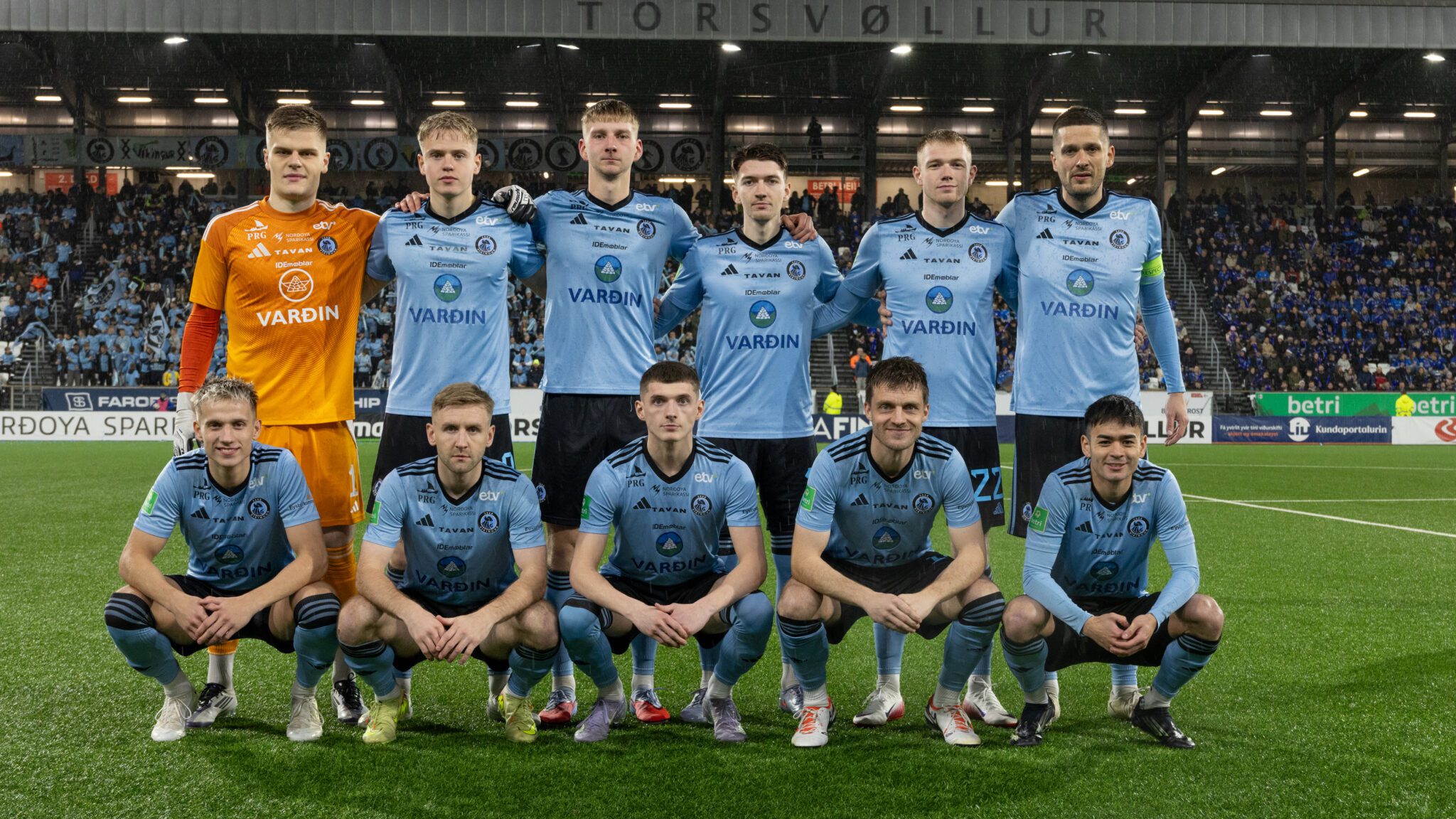 Víkingur og KÍ mangla fýra leikarar frá finaluni í fjør