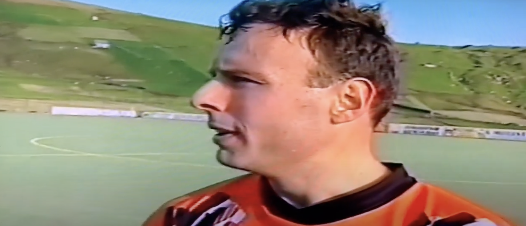 Video: Sumba-viðhaldsfólk og liðskipari eftirmeta 1998