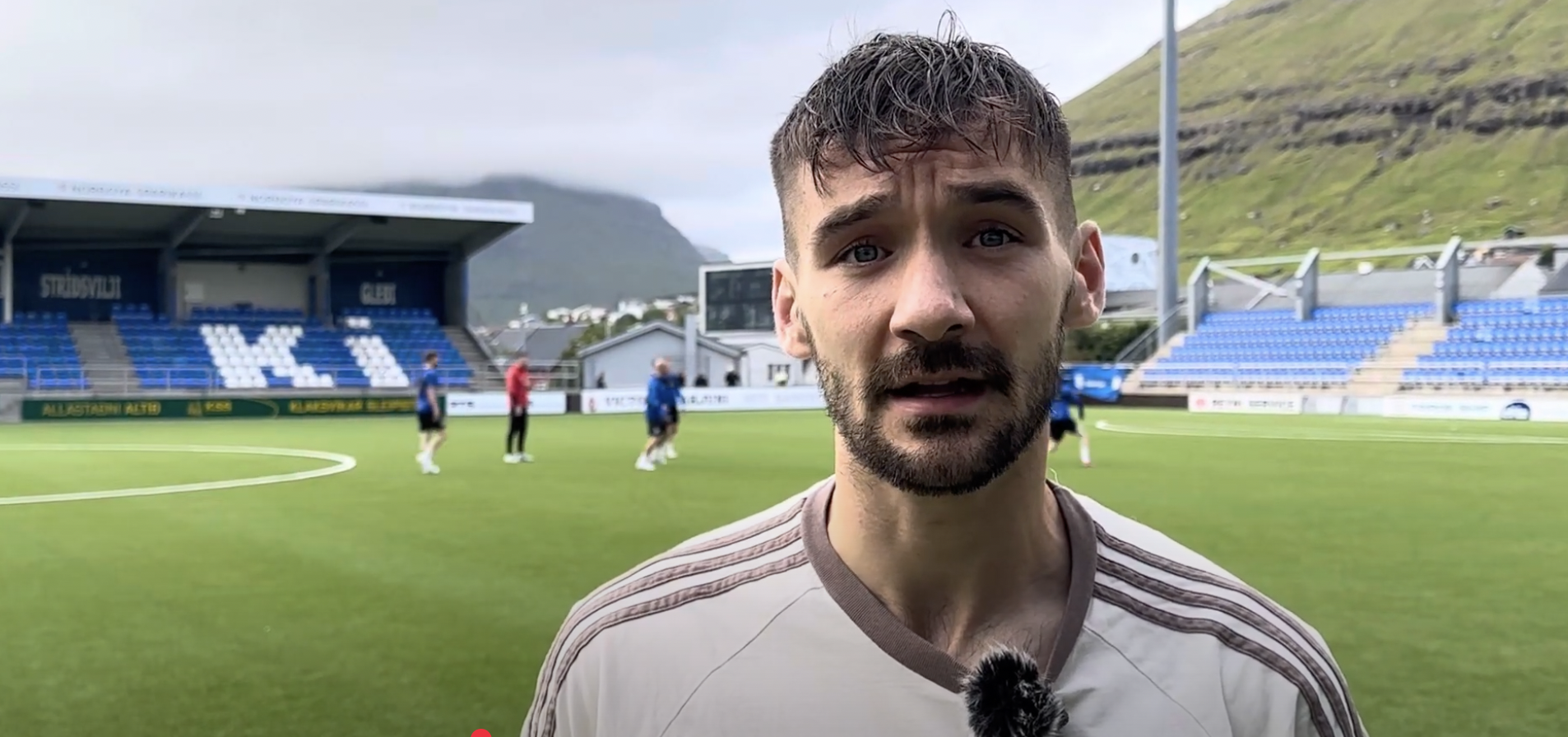 - Skulu taka av tá vit hava okkara løtur