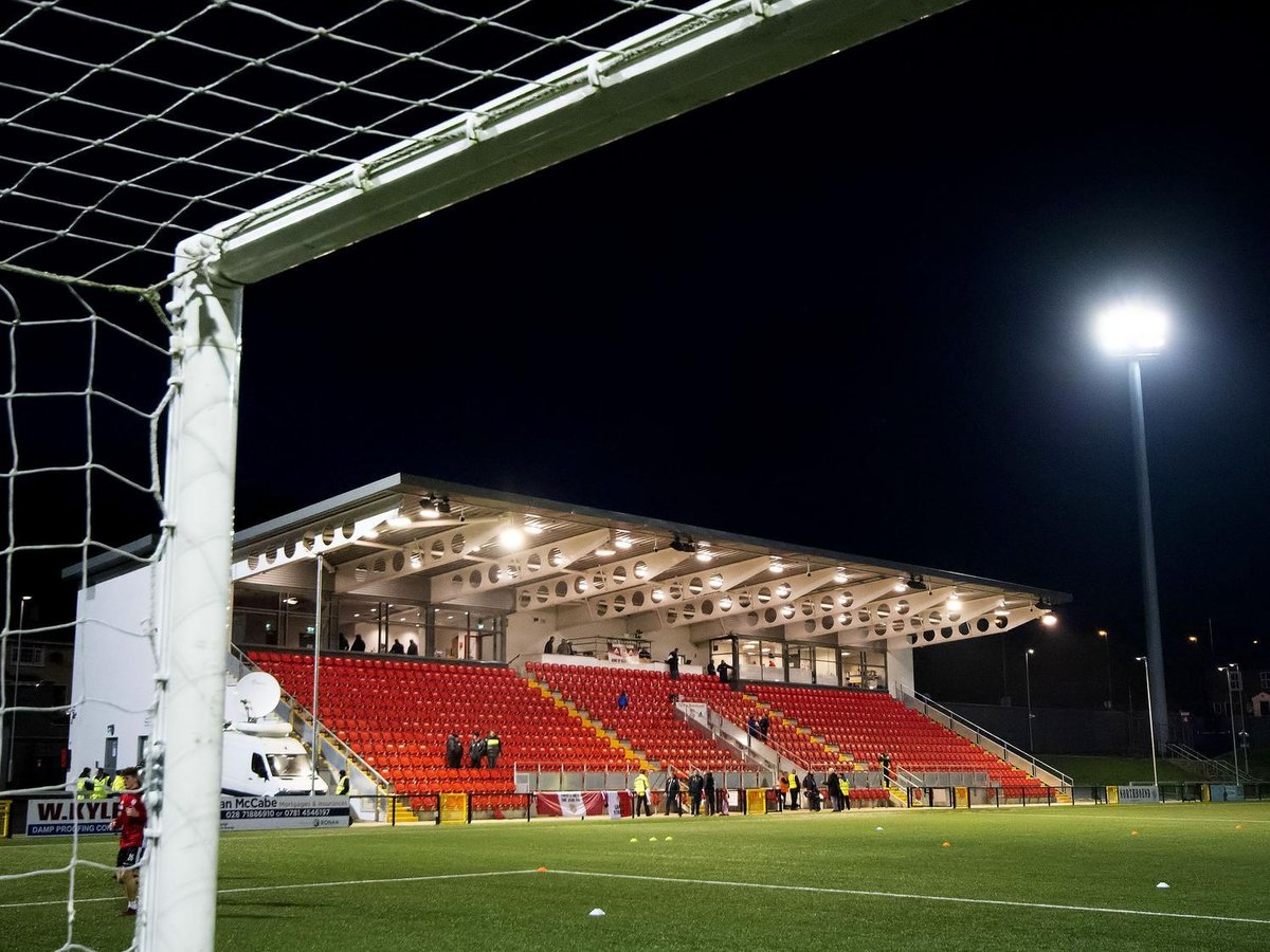 HB spælir í føroyskum veðri í Derry
