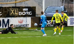 Í kvøld er ársins dystur